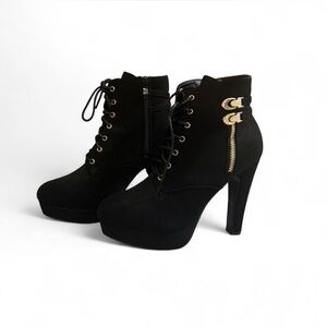 Windsor Black Lace-Up Boots